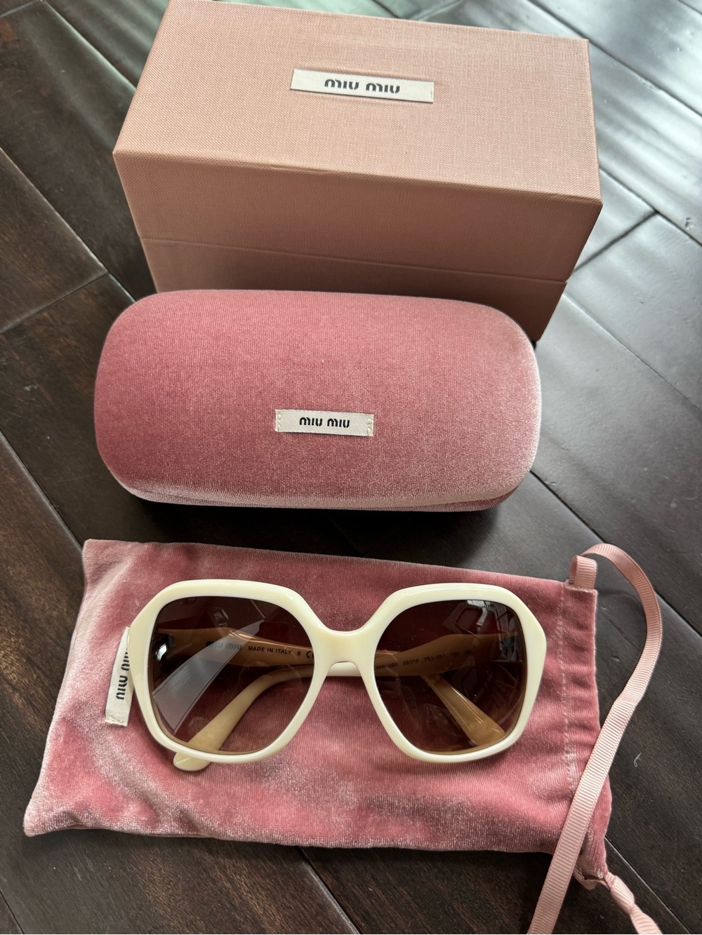 Miu Miu White Cream Oversized Square Sunglasses SMU06N Italy